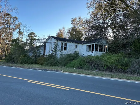 12584 Cottonwood Road, Cottonwood, AL 36320