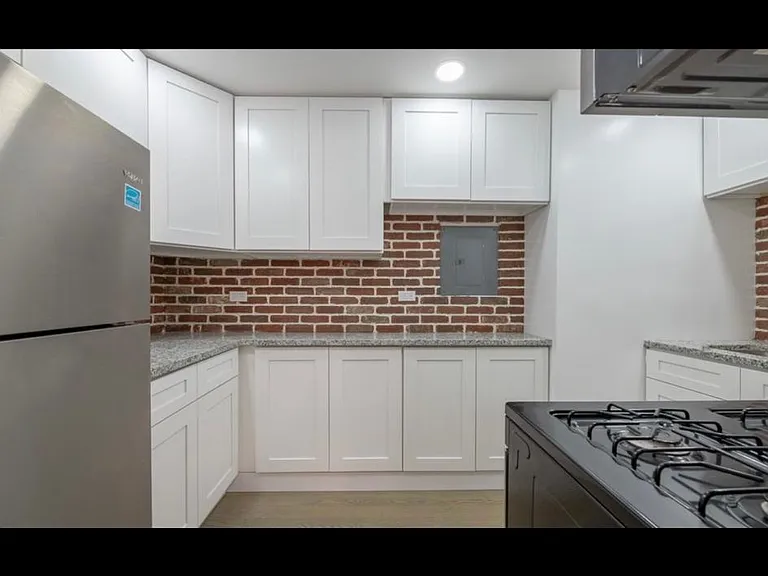 7306 N Winchester Ave #301 — Photo 15