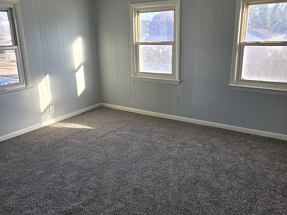 Spacious master bedroom