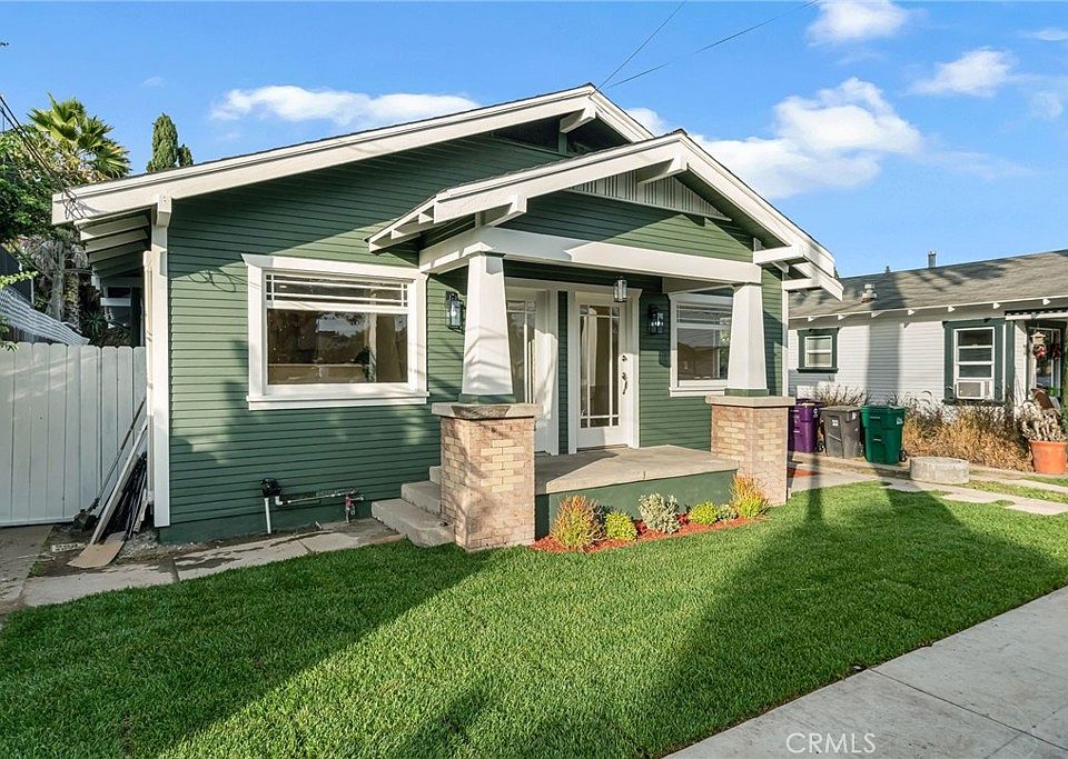 1st image of 4027 E 11th St