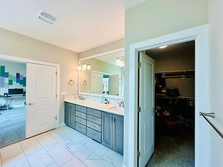 7815 NW 166th Ave — Photo 56