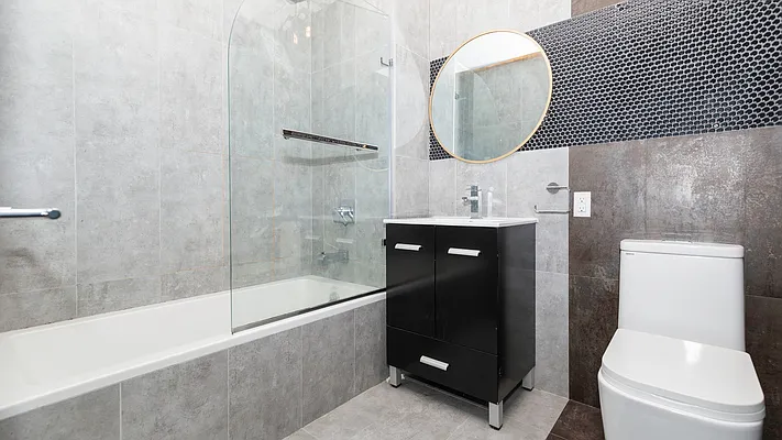 Rented by Nooklyn NYC LLC | media 32