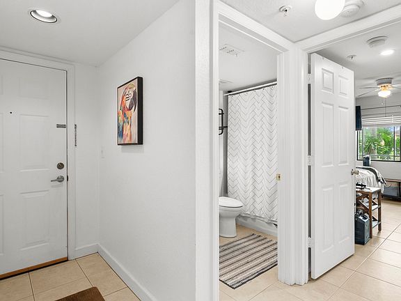 2nd image of 121 SW Palm Drive #106