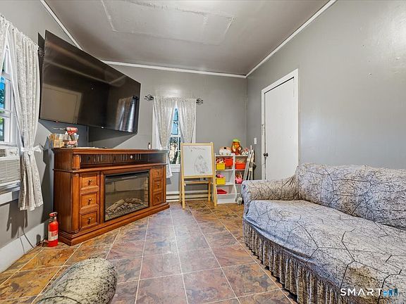5th image of 57 Wilkinson Street