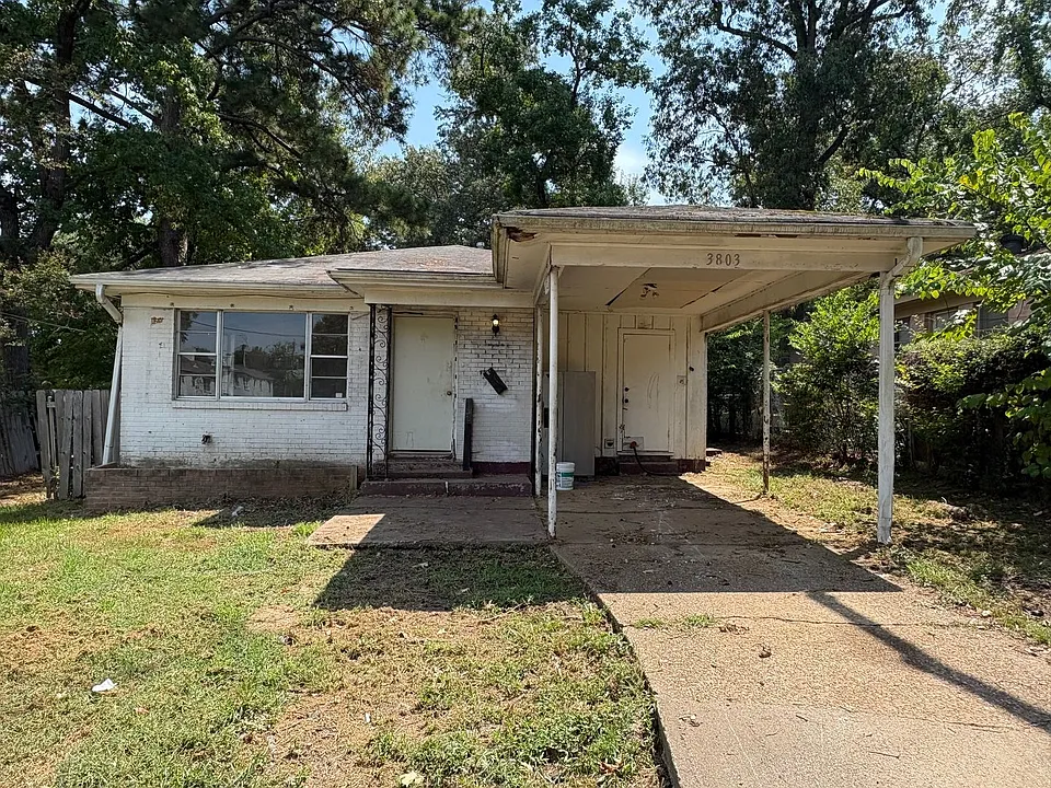3803 Richmond Ave