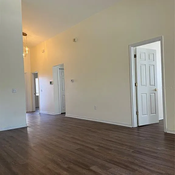 226 Hillcrest Dr — Photo 5