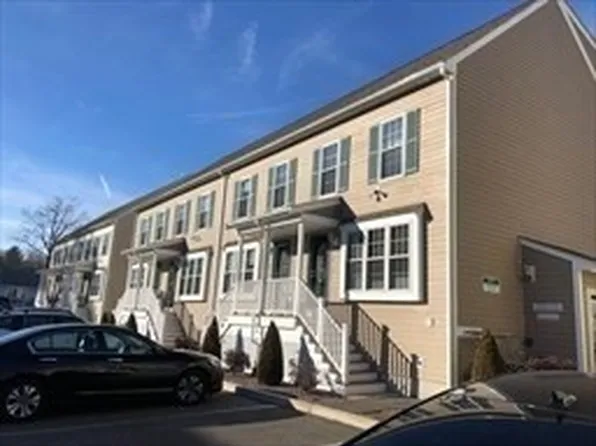 17 Foster St Unit 15, Brockton, MA 02301