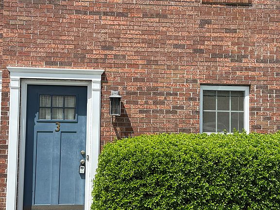 2nd image of 608 W Watauga Ave APT 3
