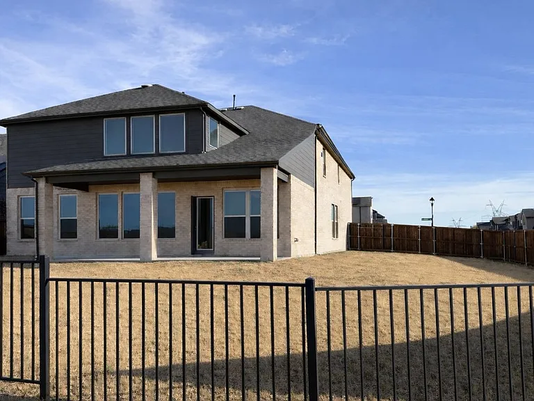 10201 Fulgham Dr — Photo 21