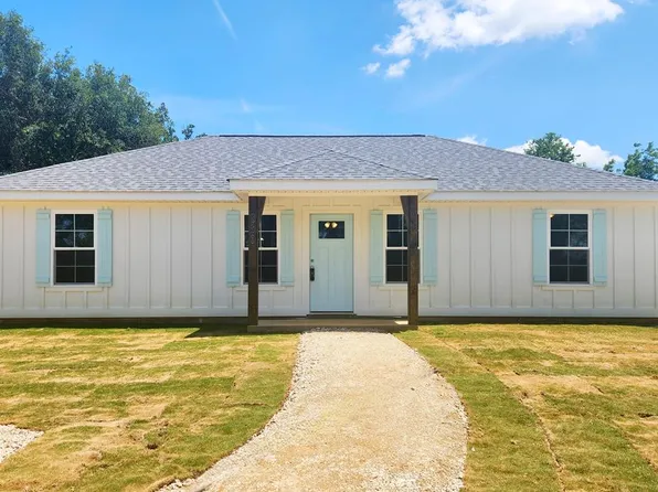 830 Holly Dr, Albany, GA 31705