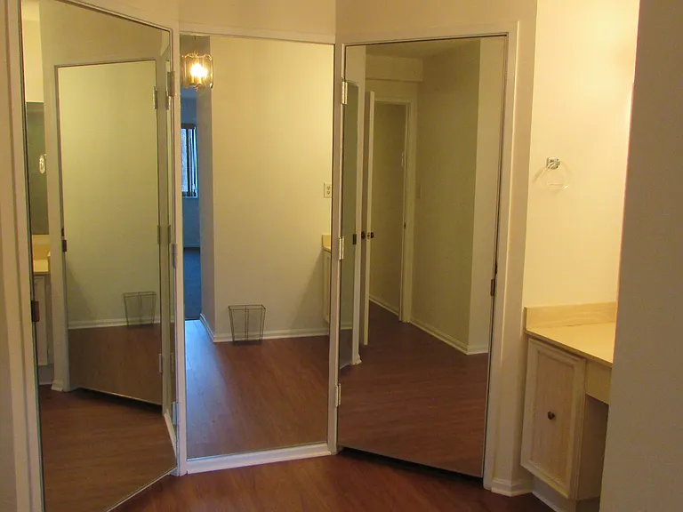 15100 Interlachen Dr #821 — Photo 14