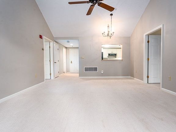 4th image of 4208 Heatherwood Unit 4208