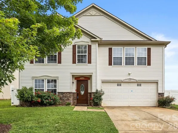 3272 Table Rock Dr, Gastonia, NC 28052