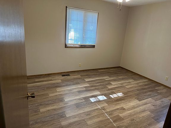 4th image of 2310 Westminster Dr Unit A