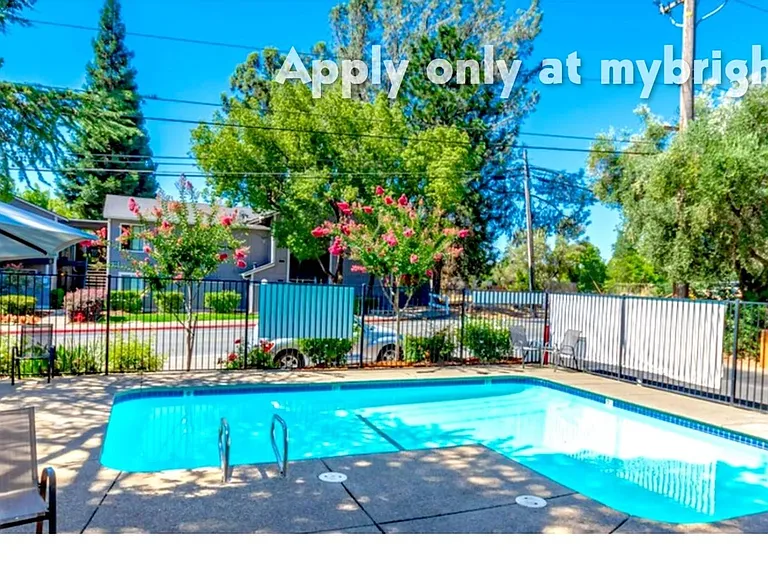 Sutter Crossing Apartments — Photo 2
