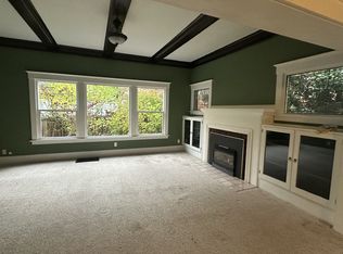 917 NE 73rd St, Seattle, WA 98115