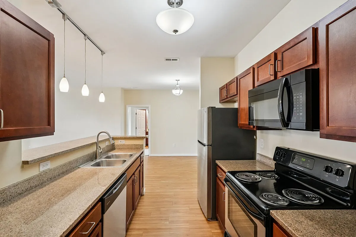 Building Photo - The Enclave Apartments