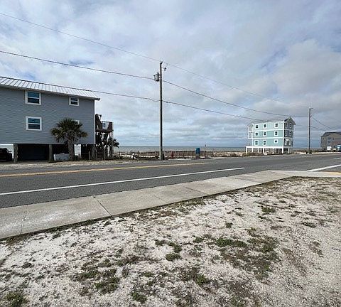 4th image of 1002 Highway 98