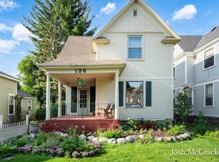 136 W 14th St, Holland, MI