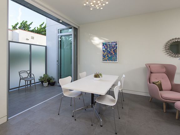 4th image of 853 21st St #101
