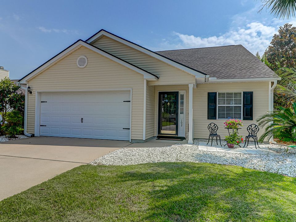 1st image of 102 Wood Side Dr