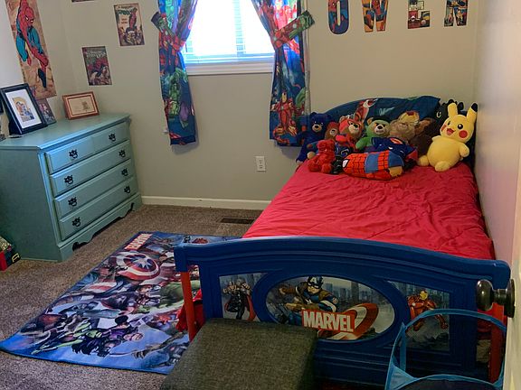 Second bedroom