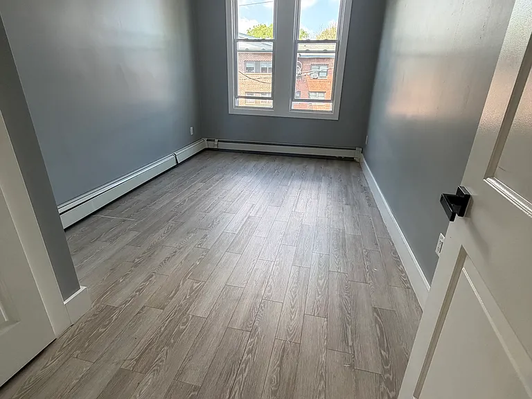 28 Dales Ave #3 — Photo 3