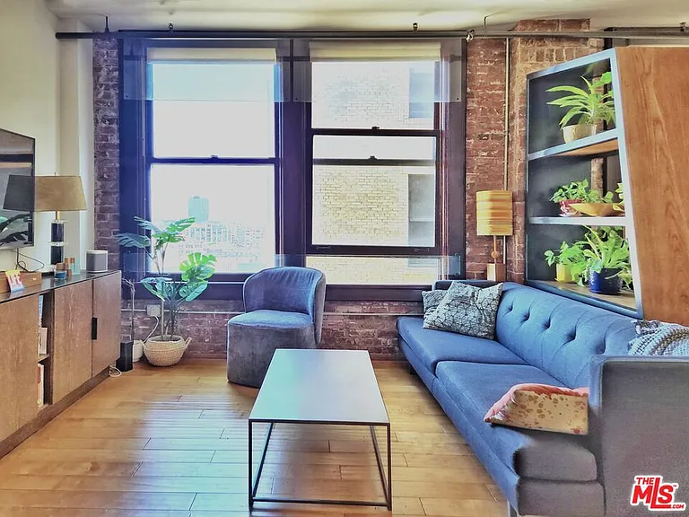 460 S Spring St #908 — Photo 7