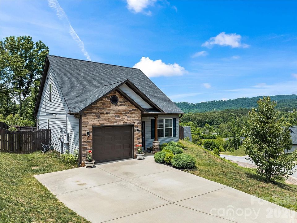 1st image of 115 Water Leaf Dr