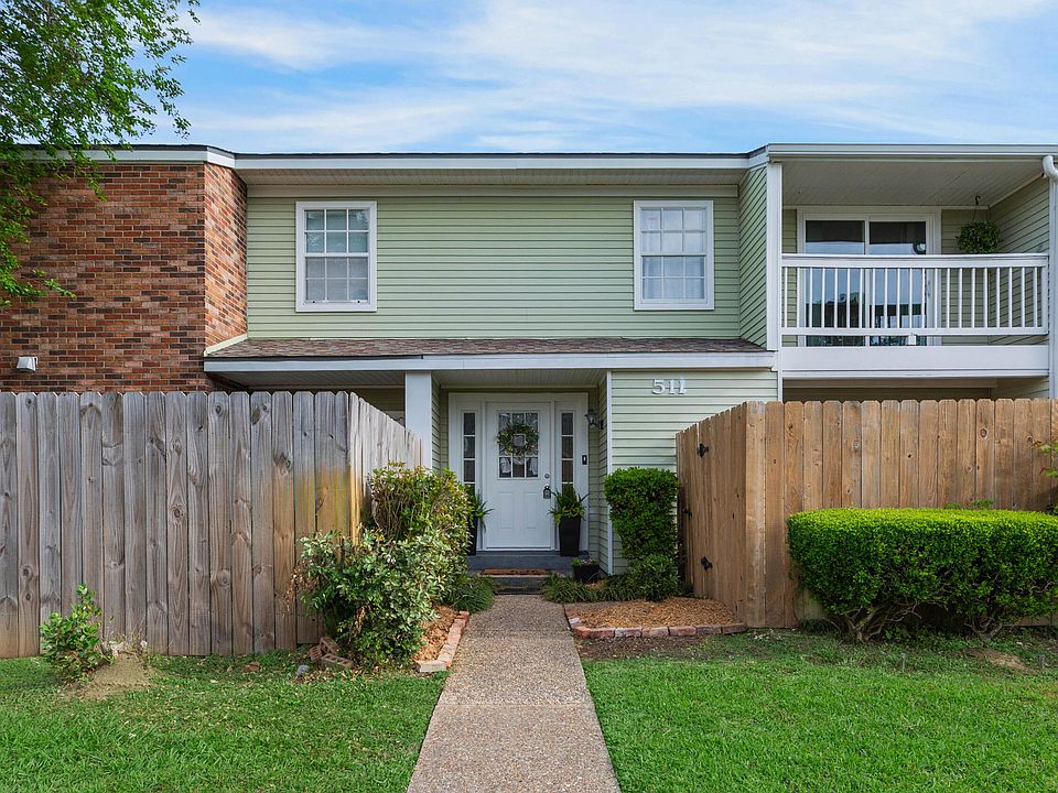 1st image of 200 Lodge Dr APT 511