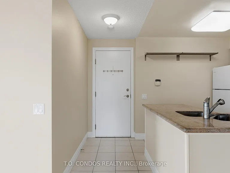 21 Hillcrest Ave #601 — Photo 3