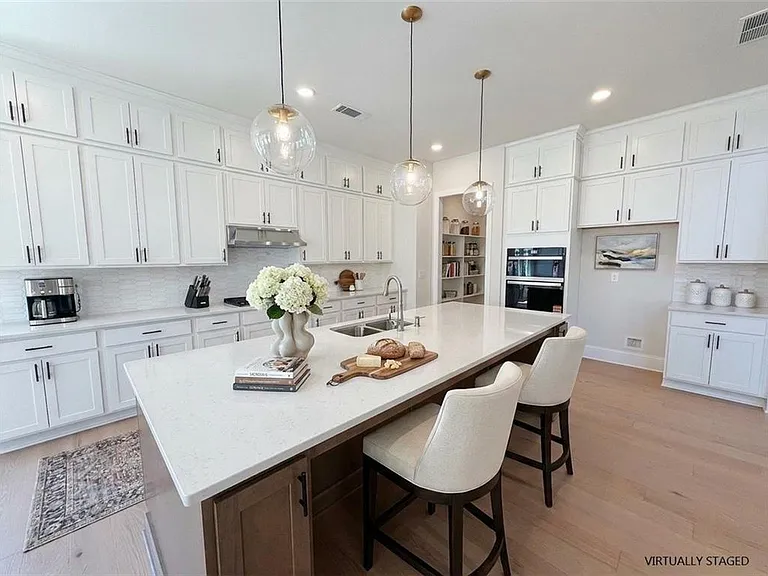 2450 Colliers Ln — Photo 21