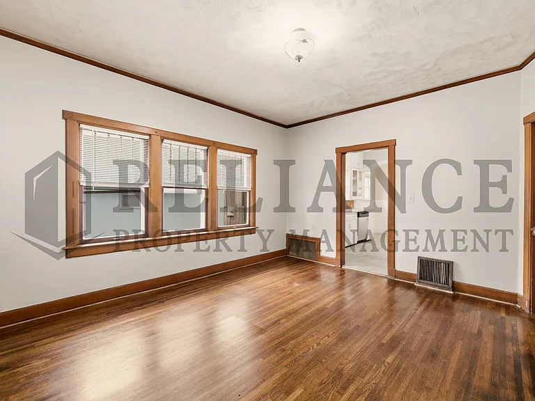 525 S Chautauqua Ave — Photo 25