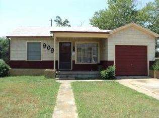 909 Lincoln St, Seminole, OK 74868