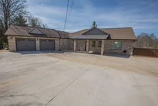 131 Orlando St photo 1