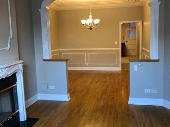 4th image of 4037 N Kenmore Ave #2