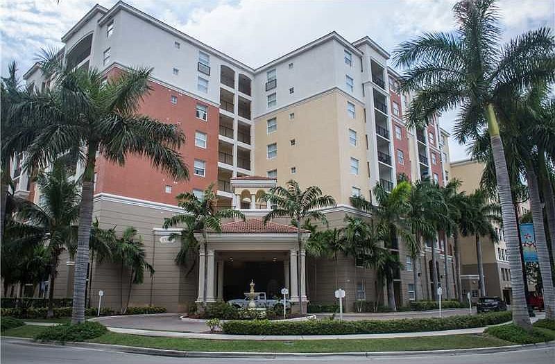 2nd image of 17150 N Bay Rd APT 2622
