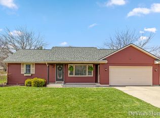 7343 Sandelwood St, Jenison, MI