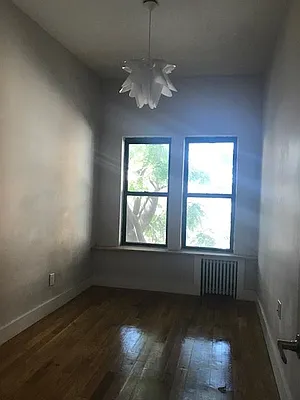 Rented by G2 Realty Group LLC | media 32