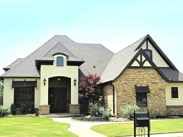 9028 NW 147th Pl, Yukon, OK 73099