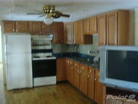 4th image of 205 Kenney Rd