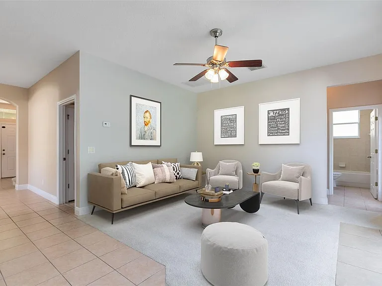 10090 Bennington Chase Dr — Photo 5