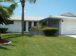 9141 Glen Moor Ln, Port Richey, FL 34668