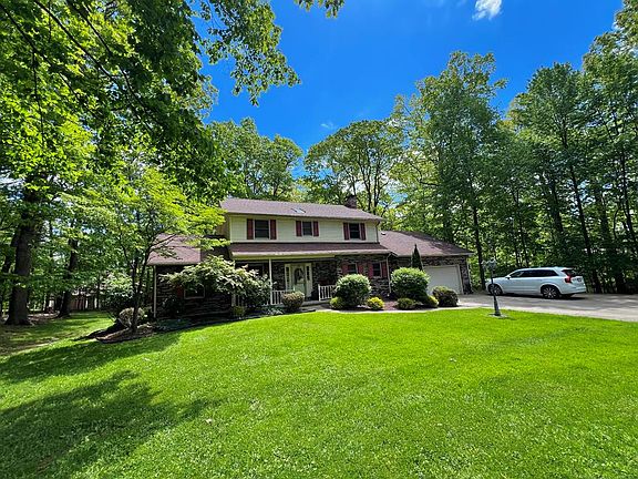 4th image of 23 Woodland Dr