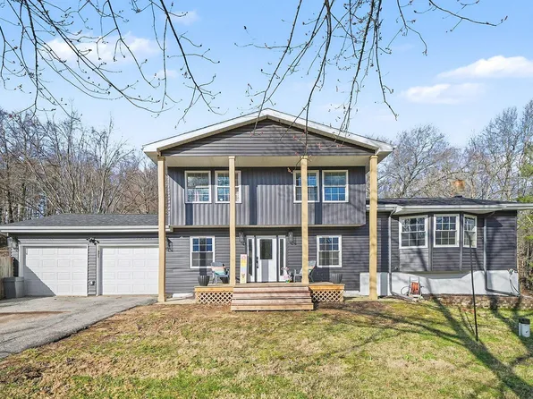 14534 Main St, Buchanan, MI 49107