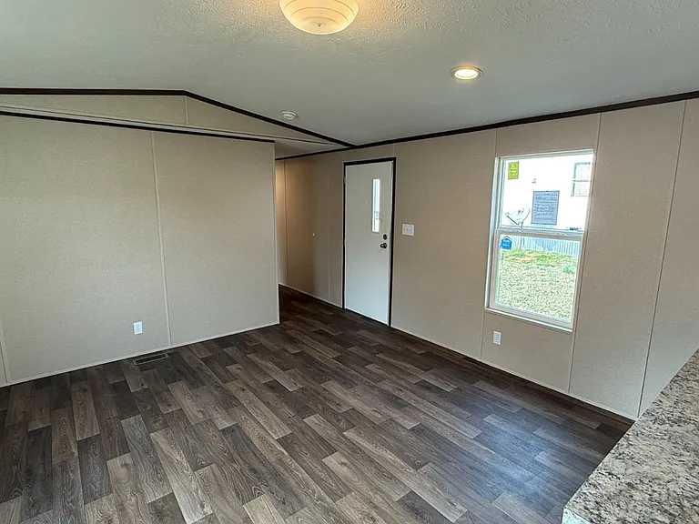 201 Fernwood Park Dr #201 — Photo 5