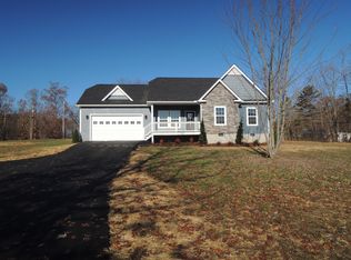 102 Old Hiram Crabtree Rd, Jamestown, TN 38556