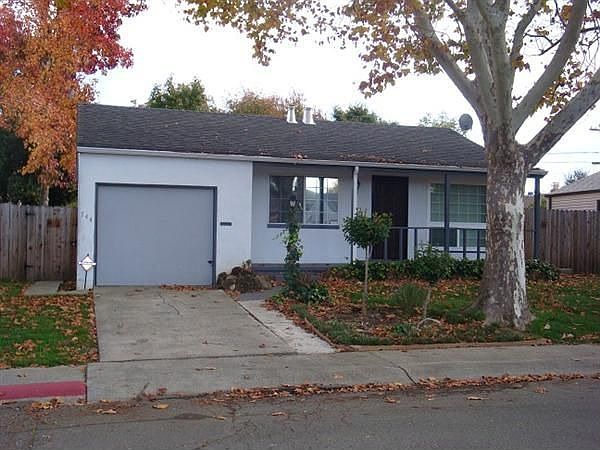 1st image of 744 Cherrywood Ave
