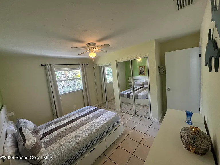 121 Franklyn Ave — Photo 13
