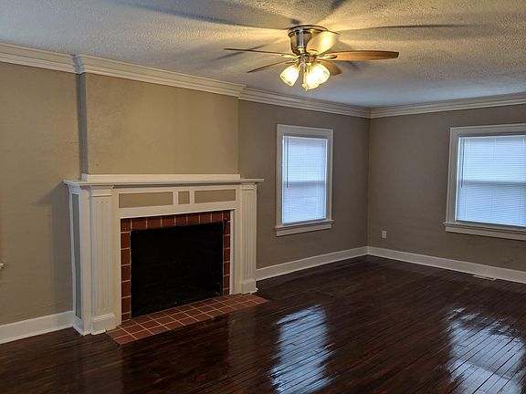 5th image of 1560 Cornell Dr